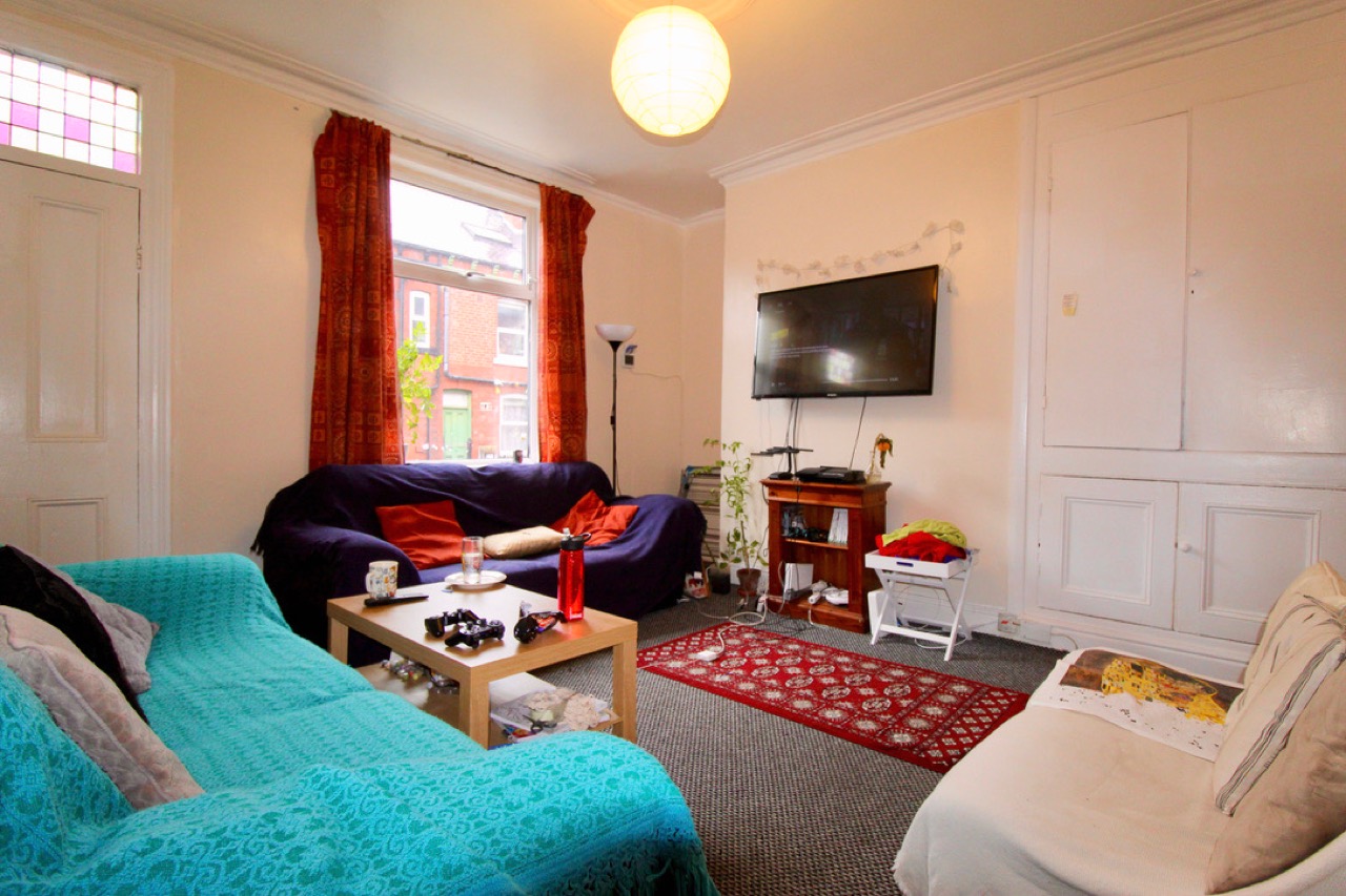 Rent - Thumbnail Image 4